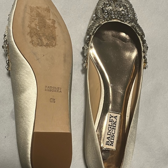 Badgley Mischka rhinestone toe off-white flats size 6.5 - Picture 3 of 5